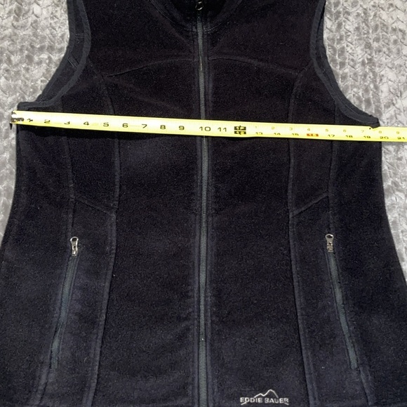 Eddie Bauer Fleece Vest with 2 front zipper pockets.  Size Large. - Picture 5 of 8